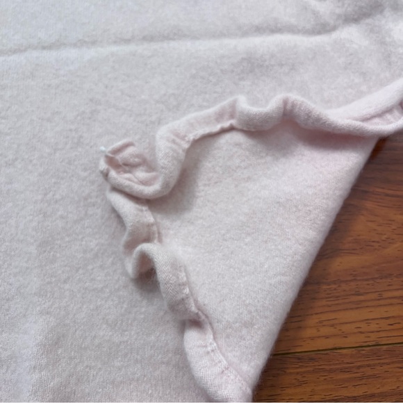Restoration Hardware 100% cashmere Pale pink Baby blanket lettuce hedge - Picture 2 of 6